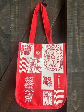 NWOT Lululemon Small Reusable Tote Bag